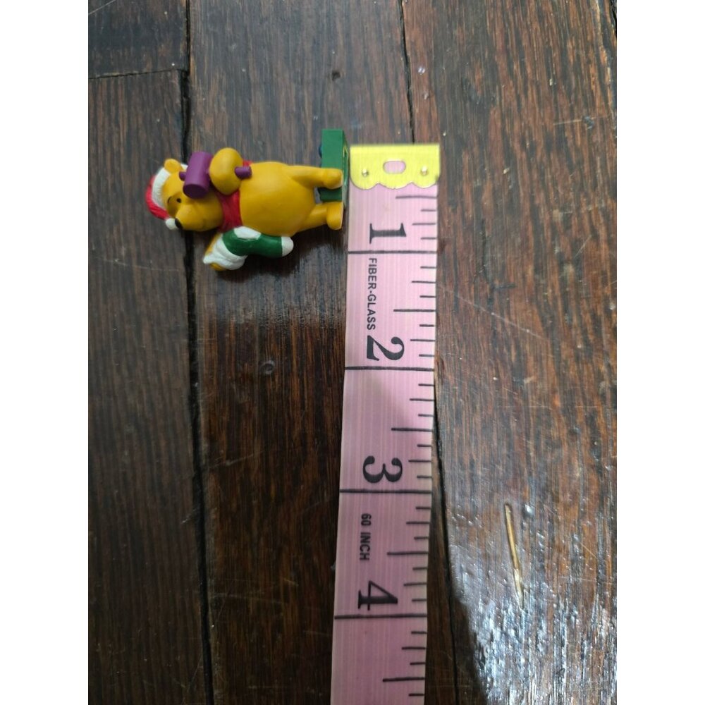 Winnie the Pooh Figurine Merry Miniatures Christmas for Pooh's House Vintage 199 - Picture 7 of 11